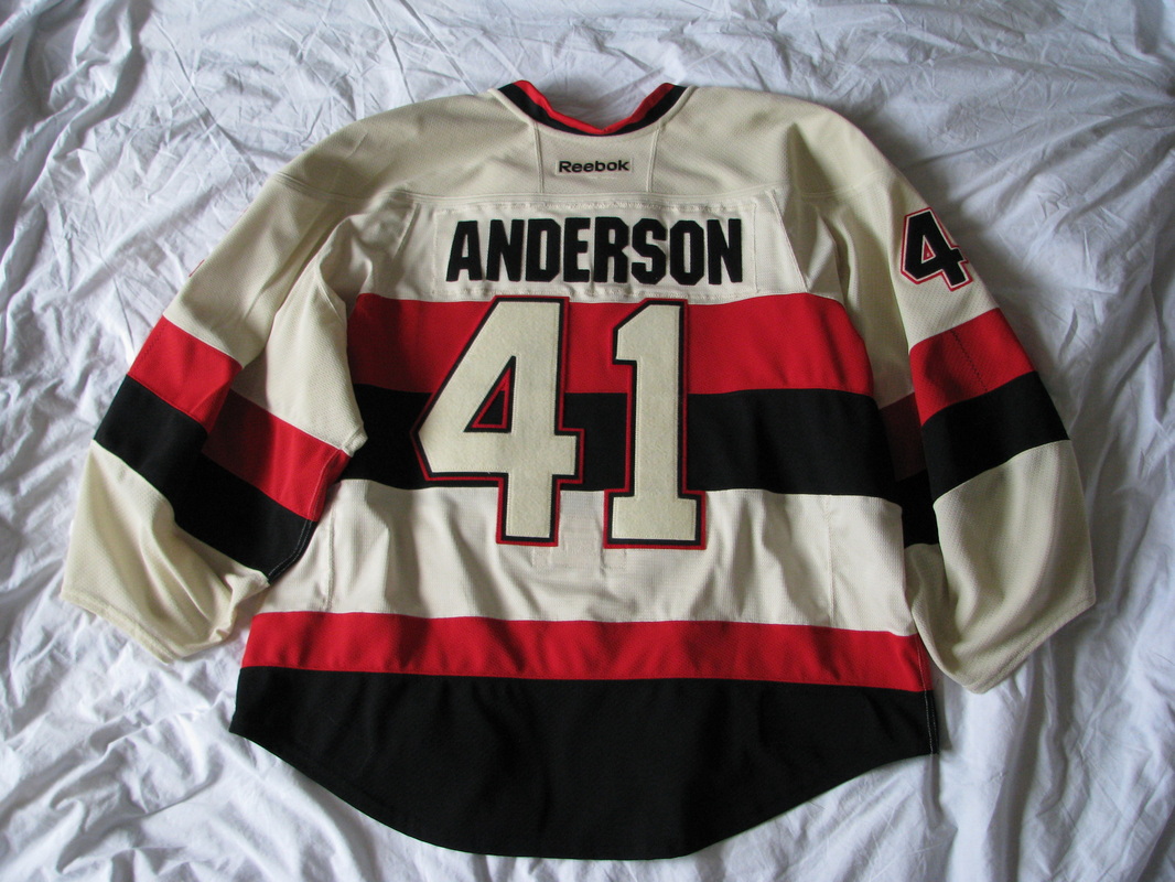Craig Anderson Buffalo Sabres 2022 NHL Heritage Classic Game-Used Jersey -  NHL Auctions